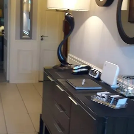 Bed & Breakfast Almara House