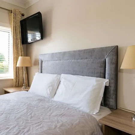 Almara Πανσιόν 4*
