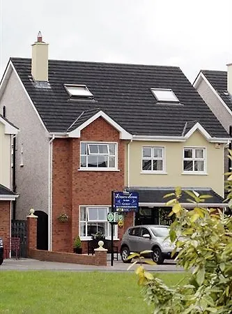 Almara House Bed and Breakfast 4*