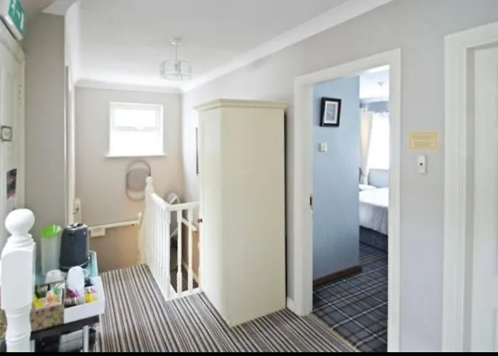 Bed & Breakfast Almara House