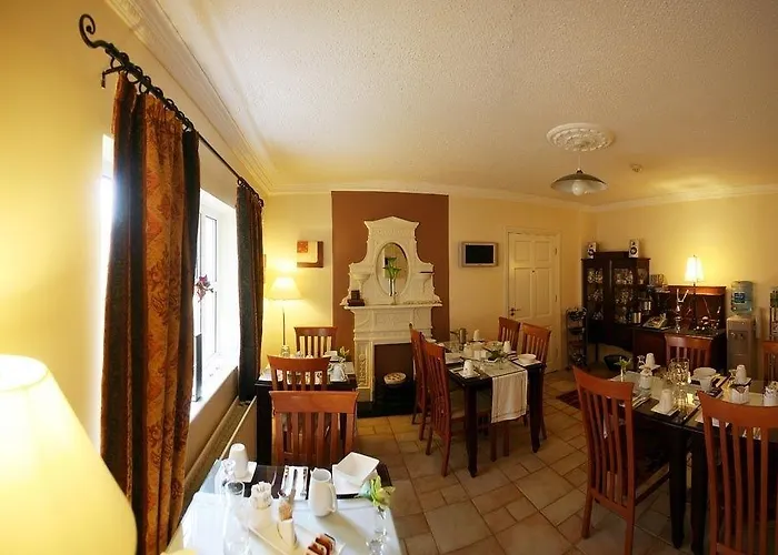 Almara House Couette-café